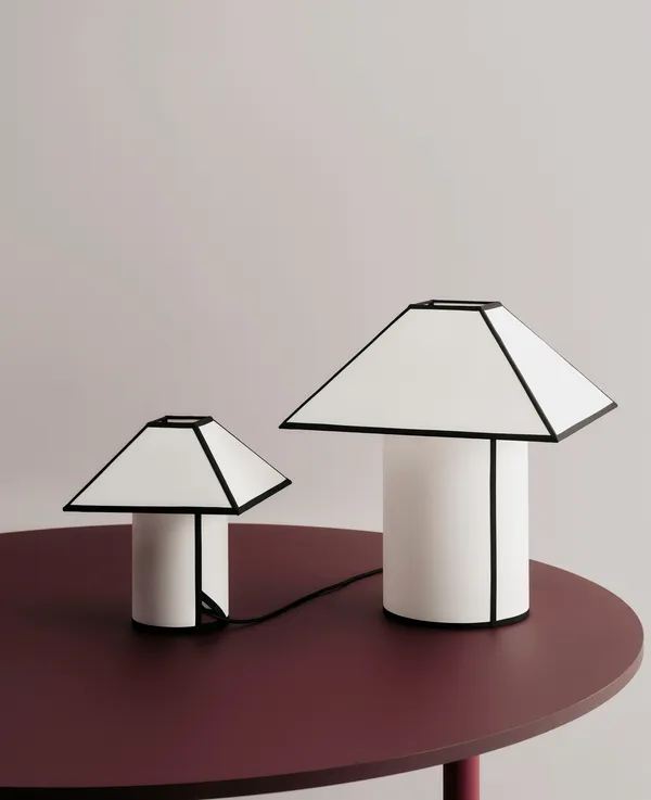 Ava Pyramid Bordlampe 29 cm