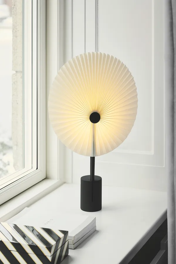 Liris Bordlampe Bærbar Sort