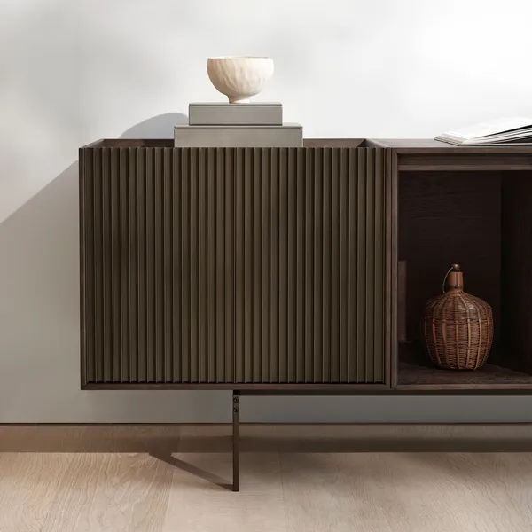675 Chimney Skab 1768x38 cm Mørk Eg