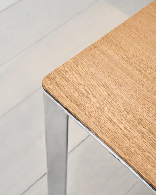 433 Ruokapöytä Keskikokoinen Light Oak