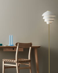 Valencia Gulvlampe Flat White / Messing