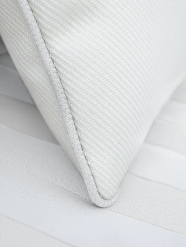Wide Stripe Pute 45x45 cm Hvit