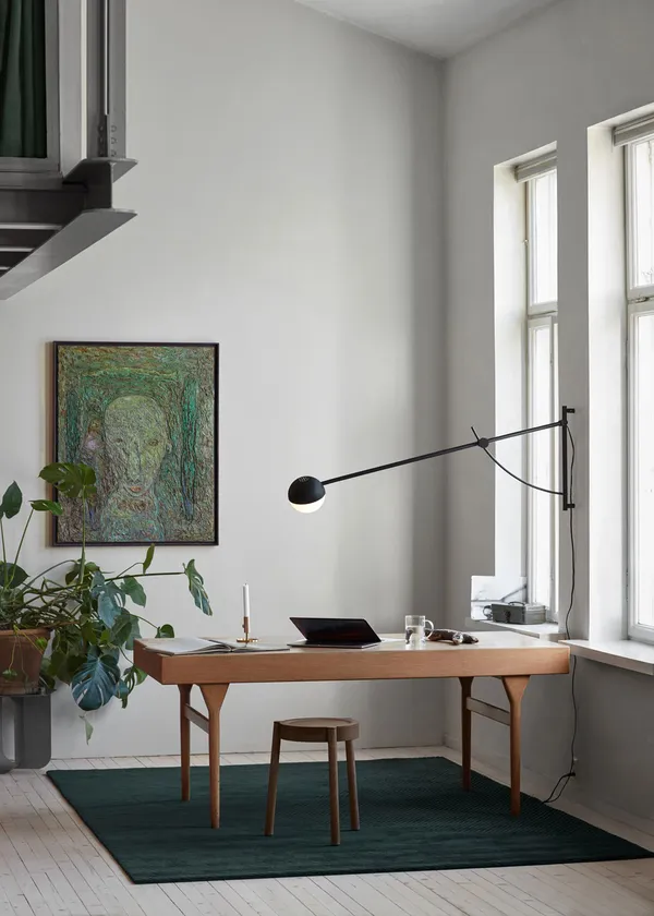 Balancer Wall Lamp Black