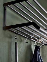 Tamburin Hattehylle 60cm Svart/ Svart Beiset Eik