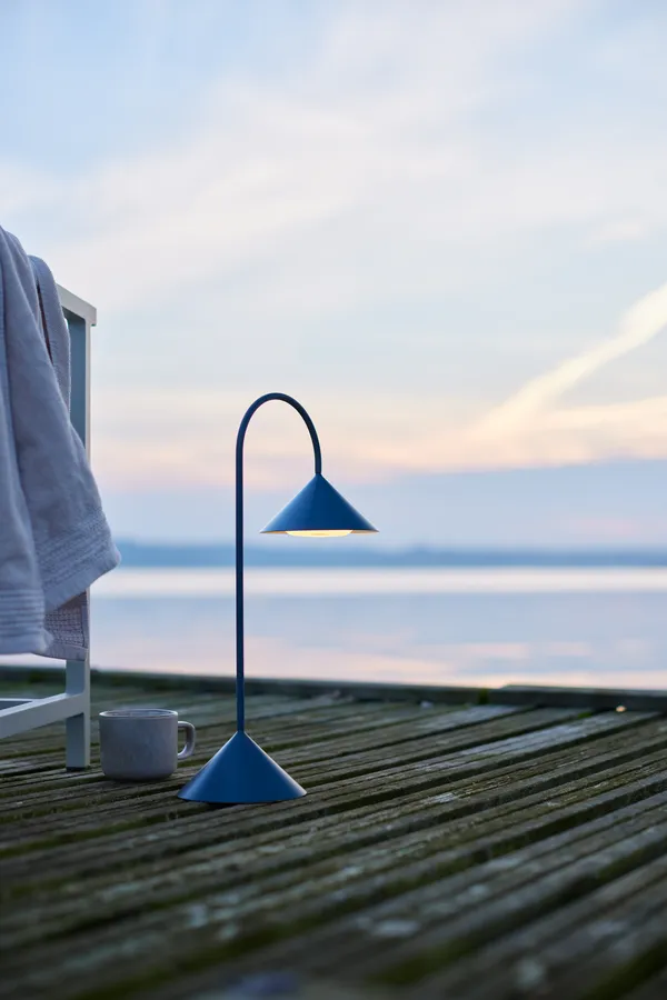 Grasp Bordlampe Bærbar 47 cm Matt Petroleum