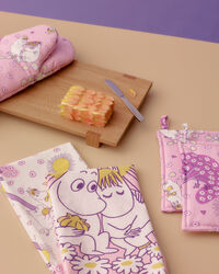 Moomin Ovnhandske 15x34 cm Sweethearts