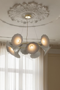 Petalii 10 Ljuskrona Vit / Mässing