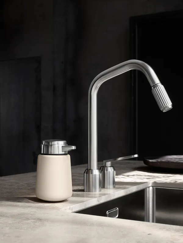 Vipp 9 Tvålpump Beige