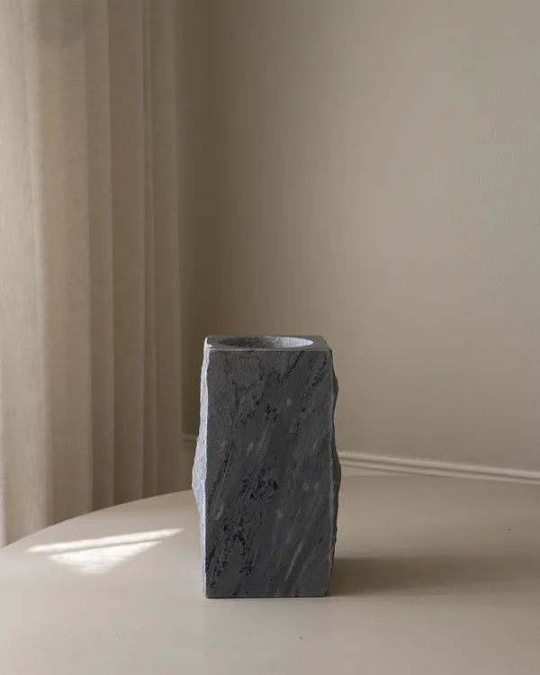 Edge Vase Large Grey Cartier