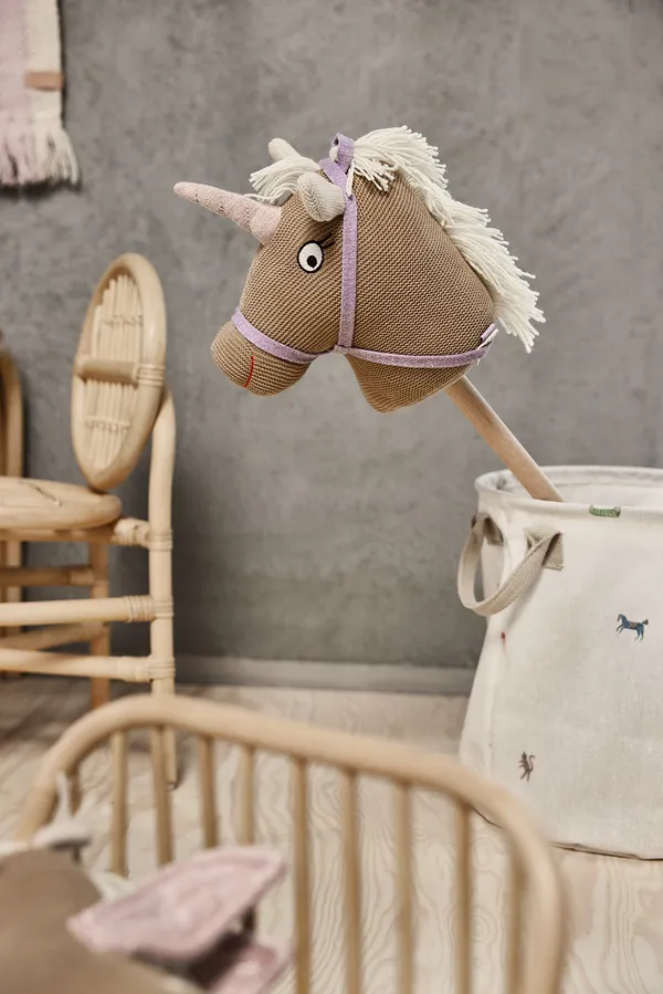 Ummi Unicorn Kæphest