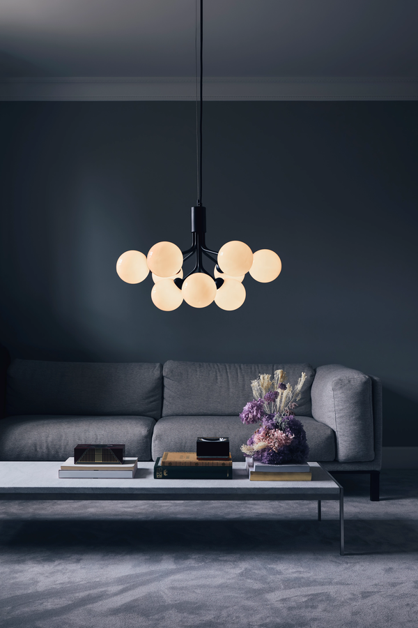 Apiales 9 Lysekrone Satin Black / Opal