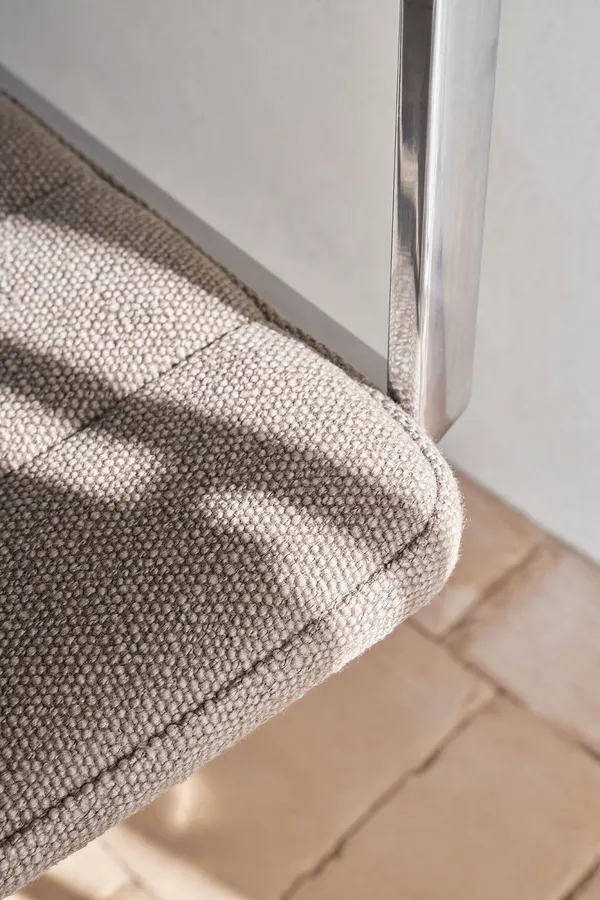 452 Snurrstol Med Hjul Mörk Sand / Polerad Aluminium
