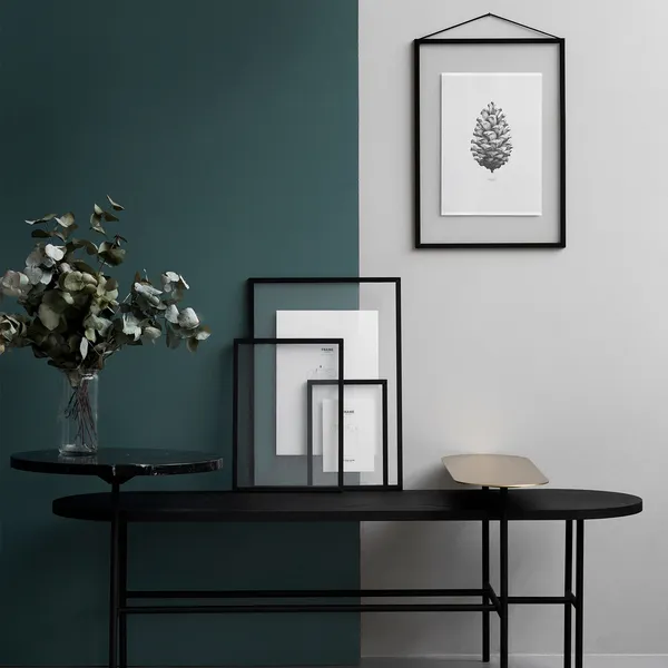 Frame A2 Ram 44x615 cm Svart