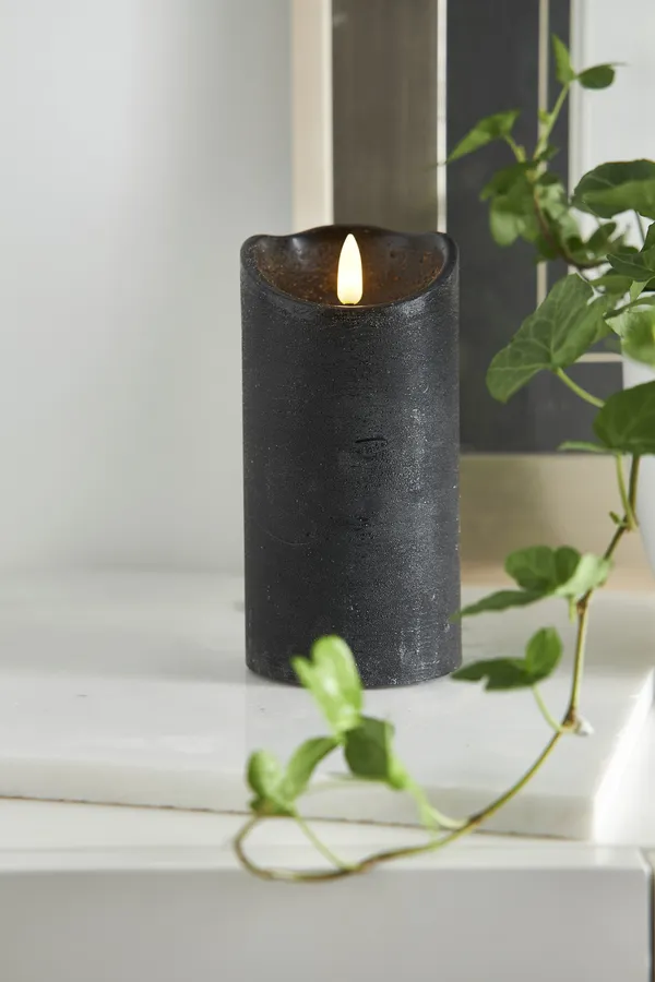Flamme Rustic LED Blockljus Svart 15 cm