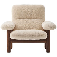Brasilia Fåtölj Mörkbetsad Ek / Sheepskin Nature