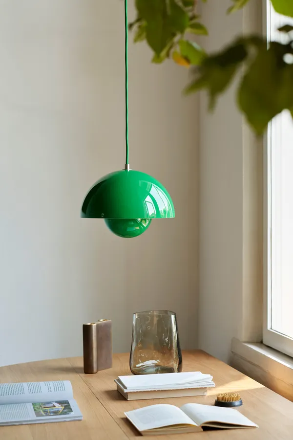 Flowerpot VP1 Pendel Signal Green