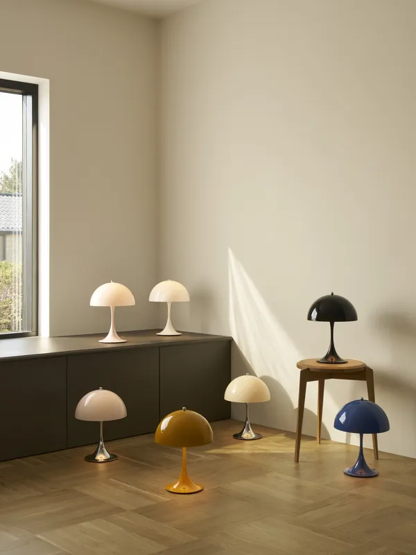 Panthella 250 Bordlampe Bærbar Opalhvit