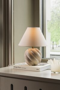 Dahlia 24 Bordslampa Beige