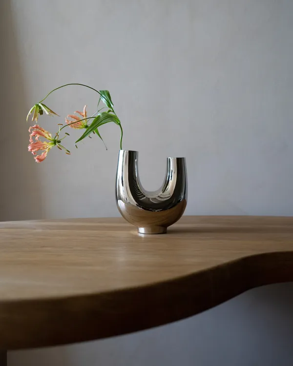 Kazumi Vase Nikkel