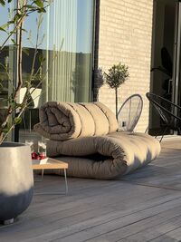 Buckle-Up Sofa Med Belte Utendørs Beige / Sort