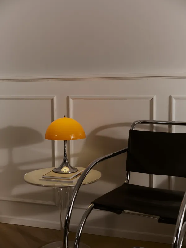 Panthella 250 Bordlampe Bærbar Original Opal Orange