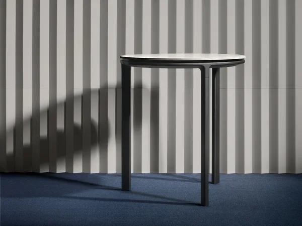 421 Sivupöytä Ø40 cm Tumma Tammiviilu