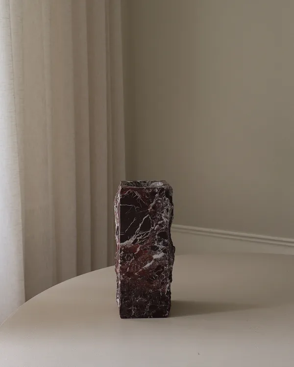 Edge Vase Medium Rosso Levanto