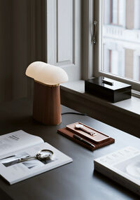 Nova Bordlampe Valnød