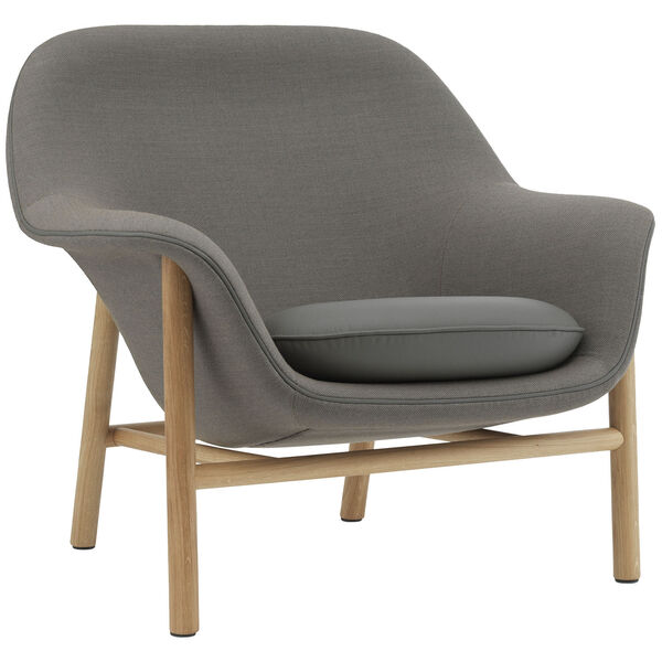 Drape Lounge Chair Low Grey Steel Lenestol Skum Laget av tekstil Laget av skinn Ramme i eik Grå