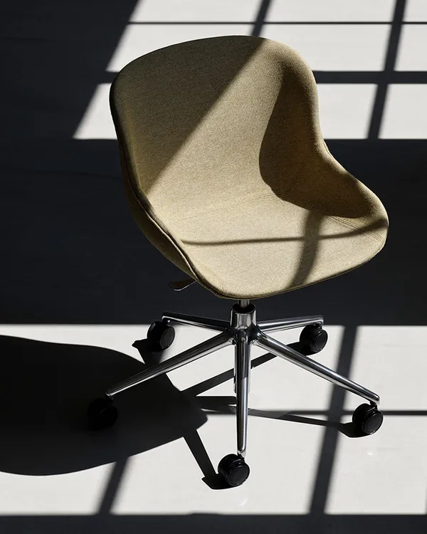 Hyg Svingstol 5W Polstret Main Line Flax Aluminium / Sand