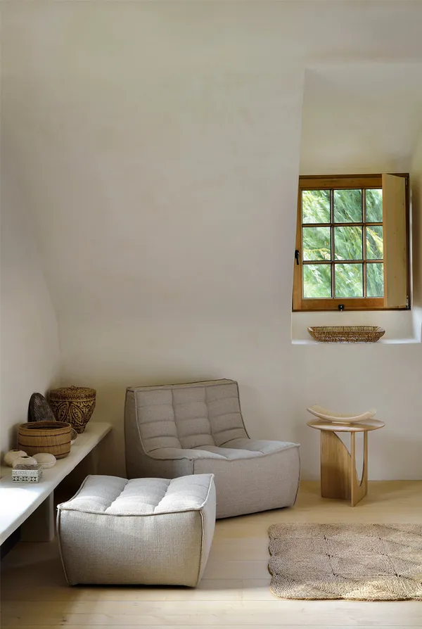 N701 Fotskammel Beige