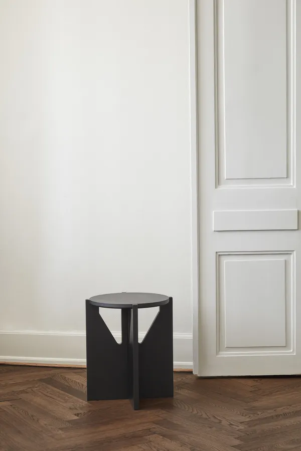 Simple Taburet Sortlakeret Egetræ