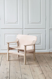 Bernard Lounge Chair Water-based Lacquered Oak/Natural Leather