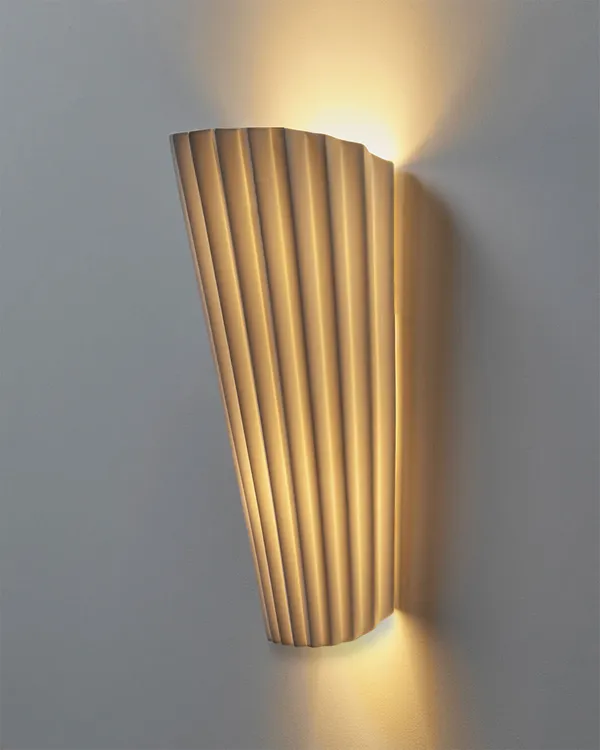 Uala Wall Lamp
