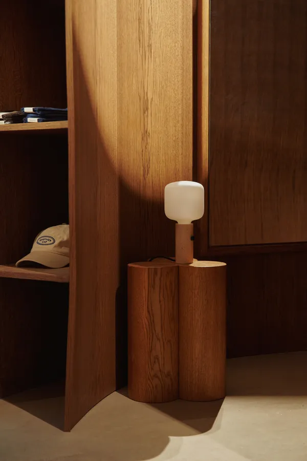 Core Pendel / Bordlampe Creme Travertin