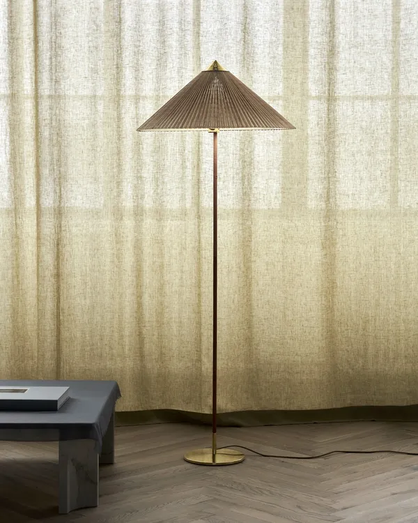9602 Gulvlampe Bambus