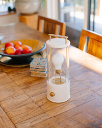 The Muse 2.0 Transportabel Lampe Candlenut White