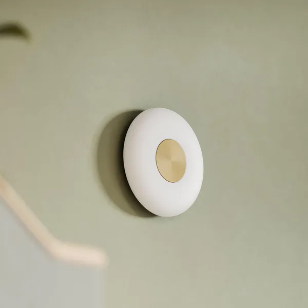 Glint Vegglampe Liten Opalhvit/Messing