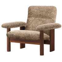 Brasilia Nojatuoli Walnut / Sheepskin Sahara