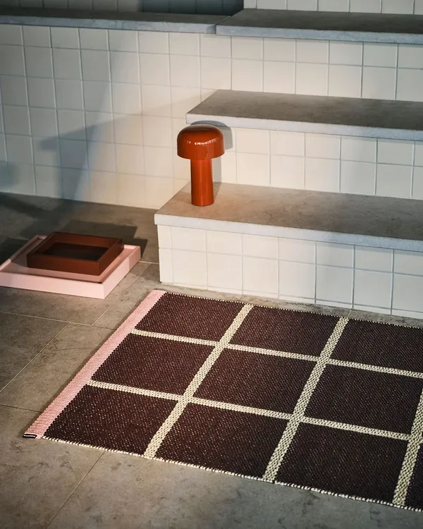 Criss Pop Plastmatte 70x100 cm Burgundy / Cream / Piglet