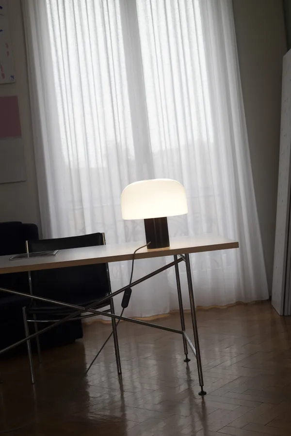Bellhop Glass T Pöytävalaisin Cioko
