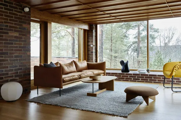 Tiki Soffa 3-Sits Svarta Ben / Skinn Vintage Cognac