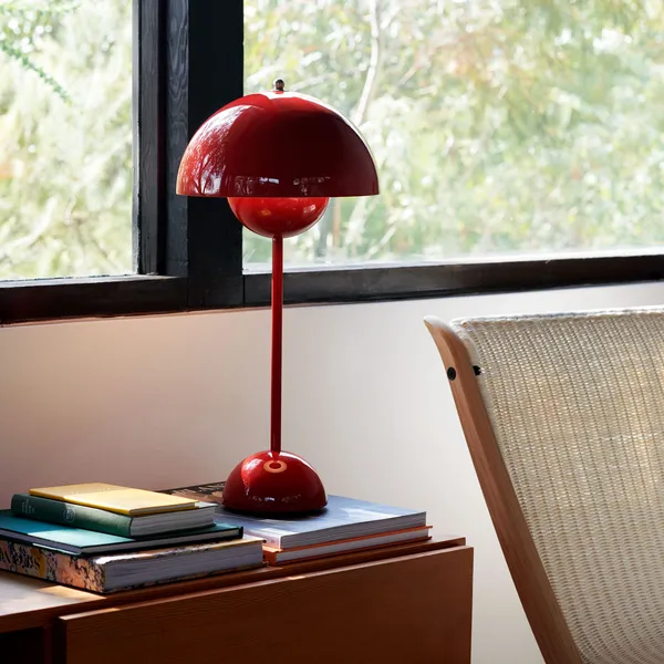 Flowerpot VP3 Bordslampa Vermilion Red