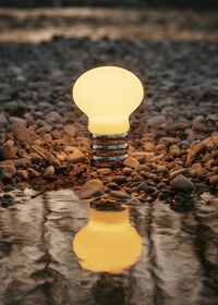 B.Bulb Bordslampa Portabel Vit