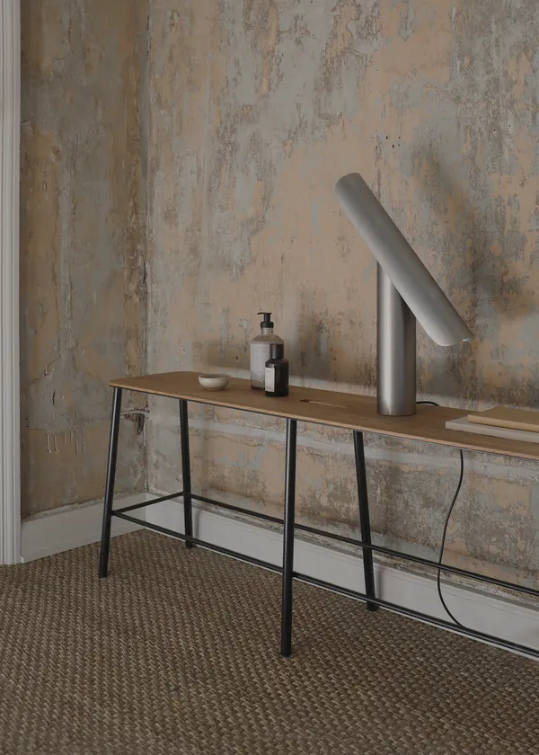 T-Lamp Bordlampe Børstet Stål