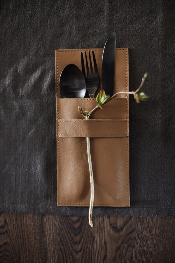 Umami Spisebrikke 36x50 cm Brun / Sort