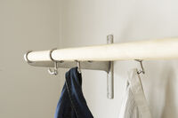 Nostalgi Hat Rack/Shoe Rack Aluminium Fittings Hattehylde Fremstillet af birk Fremstillet af genanvendt aluminium Aluminium Birk