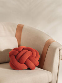 Knot Pute Orange Red