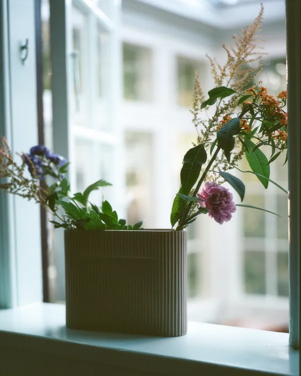 Ridge Vase 165 cm Offwhite