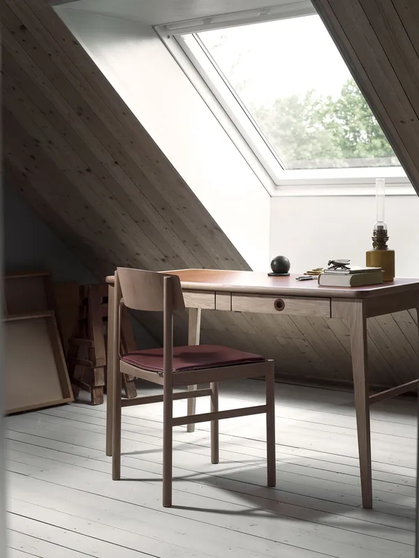 Höllviken Desk White Pigmented Oak